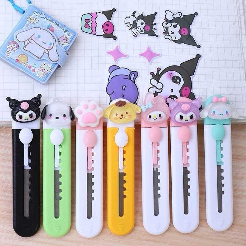 

Cutter anak lucu karakter MY MELODY & FRIENDS /Pisau Pemotong Kertas MOTIF gambar karakter / cutter sanrio /pisau ukir