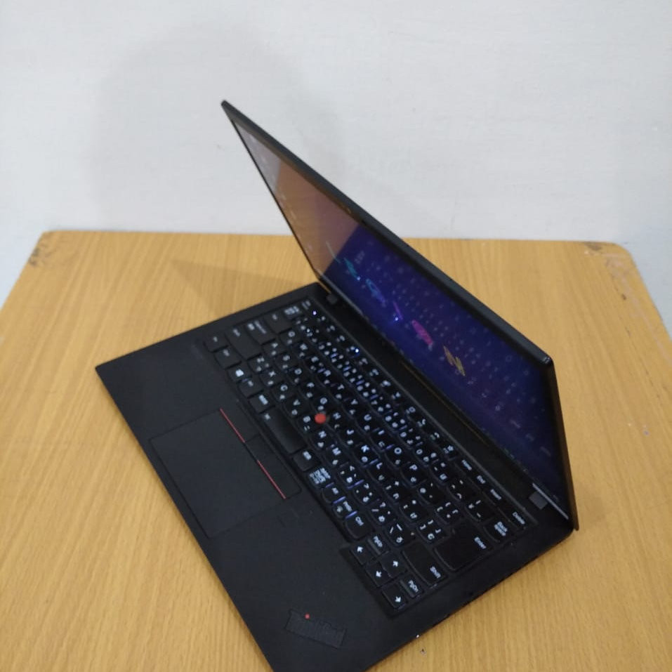 Lenovo Thinkpad X1 Carbon 6th Ram 8GB  core i5 gen8 ringan