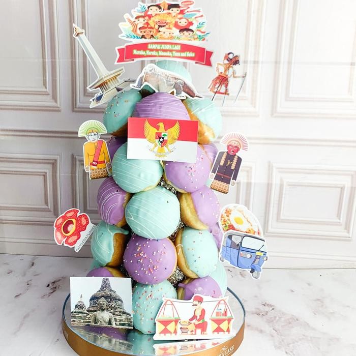 

Donat/Donat Ulang Tahun/Donat Tower Tema Indonesia/Donat Birthday Catering Malang DMT
