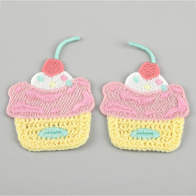 

10pc Cartoon Little Rabbit Bear Love Cloth Sticker DIY Phone Case Decoration Cloth Bag Chest Pin Children's Clothing Accessories