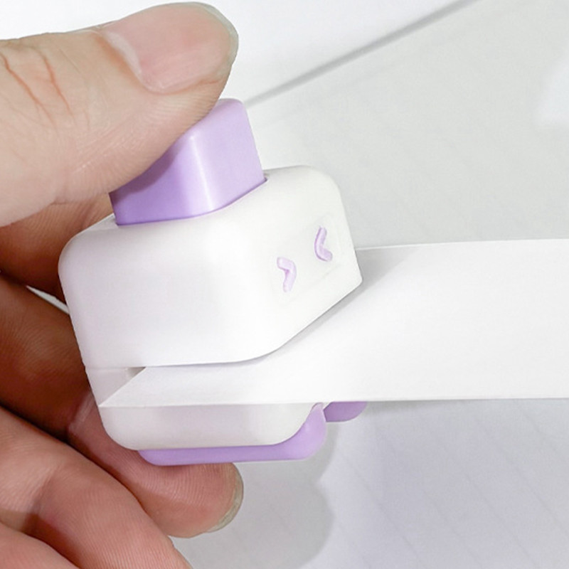 

1pcs Creative DIY Manual Circle Cutter Single Hole Paper Hole Punch Small Mini Binder Punch Portable Binding Stationery Supplies