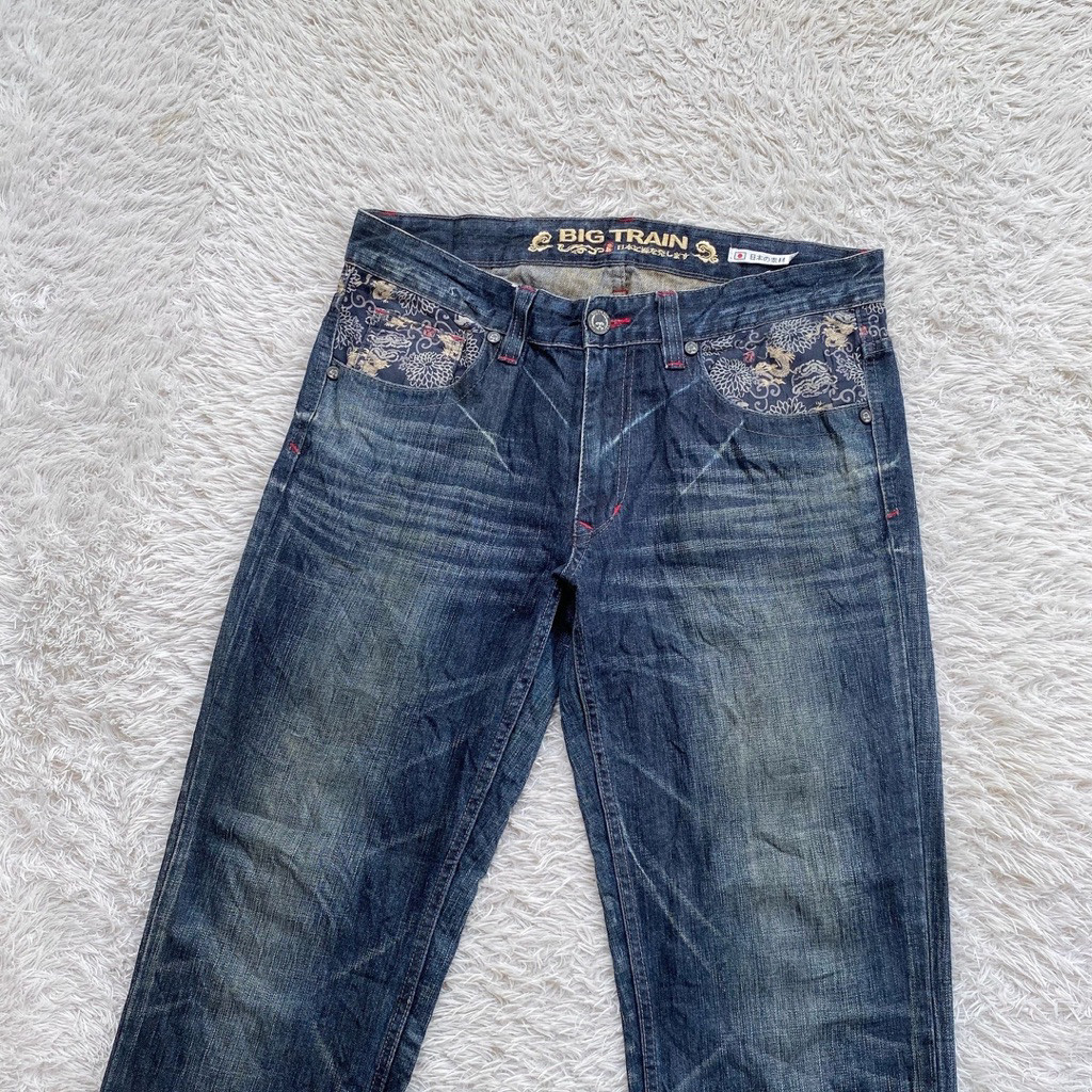 Big Train Jeans Japan Traditional Sukajan Souvenir Standard Regular Fit Straight Denim