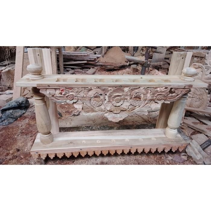 jagrak keris dari kayu jati isi 7 disangga cagak anteb termurah ukir bunga garap alus dari kayu jati