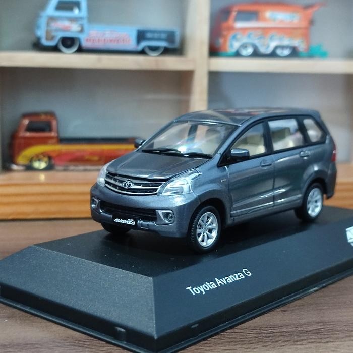 Diecast Toyota avanza G 2012 skala 1:43 RIMS Grey Miniatur