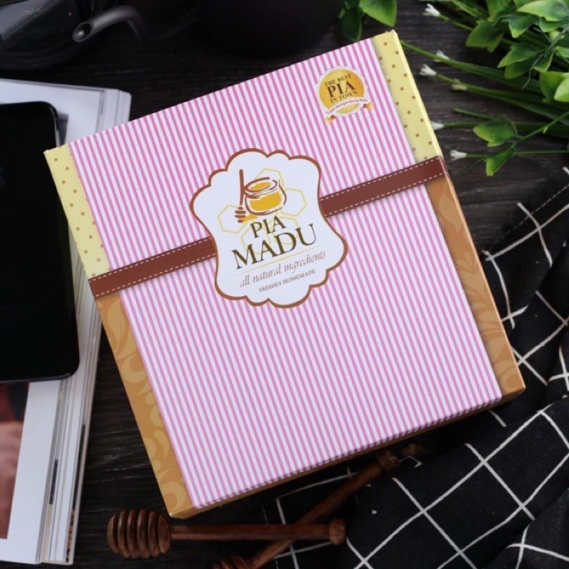 

Pia Madu Regular Box (1 box isi 10pcs)