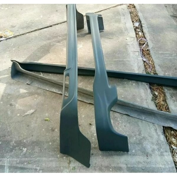 bodykit belakang grand Innova luxury 2011-2013 bemper body kit