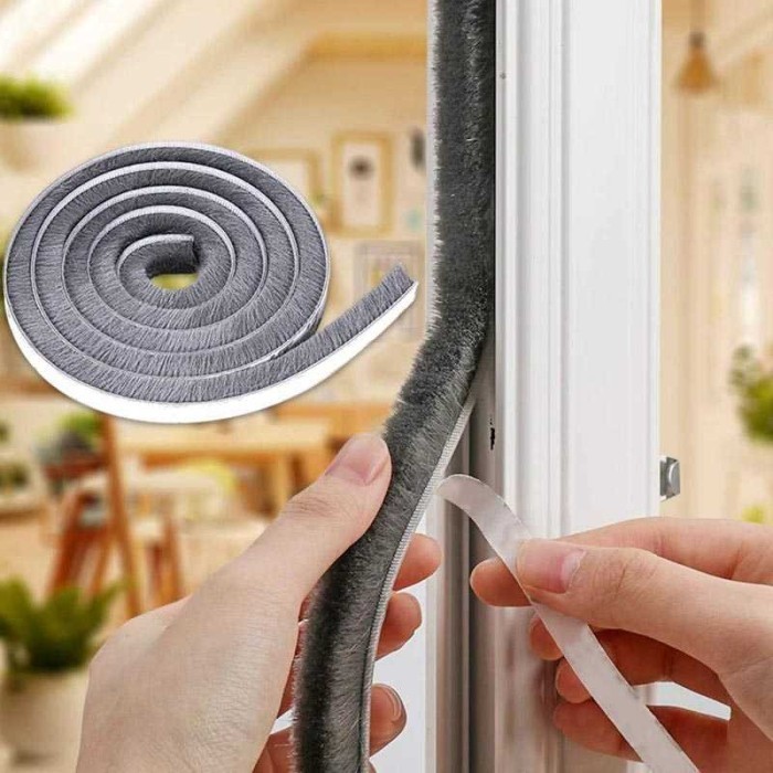 

Lis Busa Penghalang Debu Serangga Bawah Pintu Jendela Pojok Meja Door Bottom Lis Strip Pintu Brush Strip Sealing 9x15mm 10M