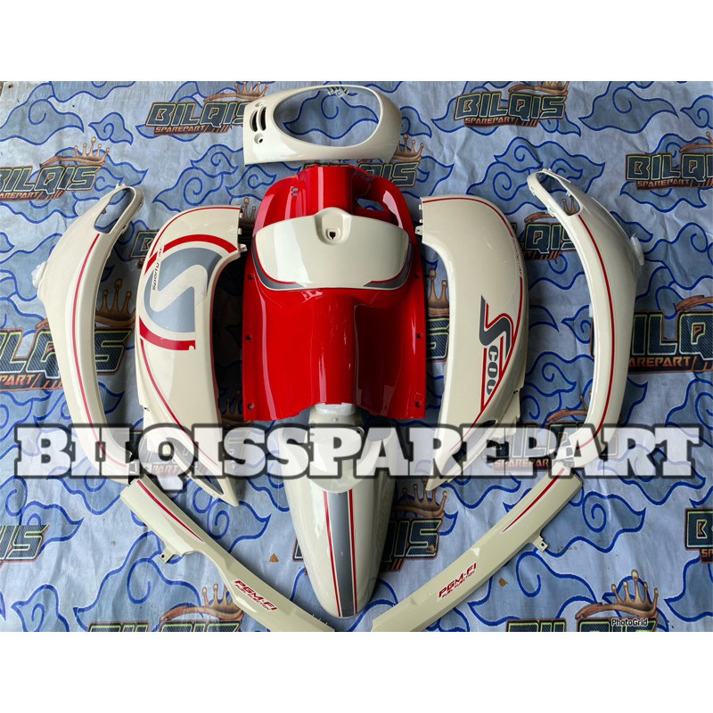 Body scoopy cover full set body halus scoopy fi esp tahun 2013-2014-2015-2016 warna cream merah plus