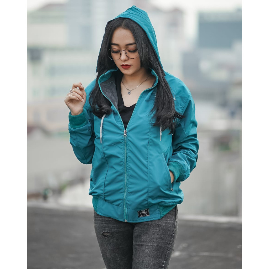 Brotherdo jaket wanita parasut polos windproof model simpel