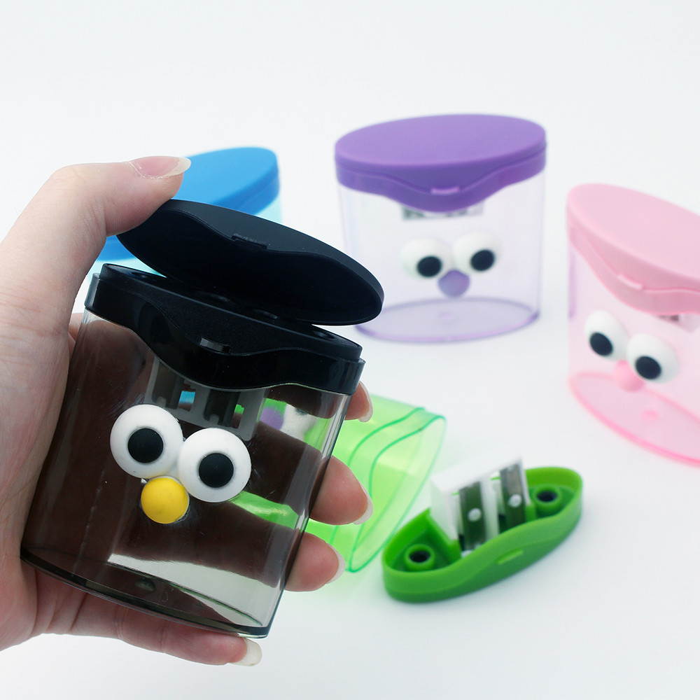 

Cute design, double-hole large-capacity plastic handheld pencil sharpener, easy to use for students.