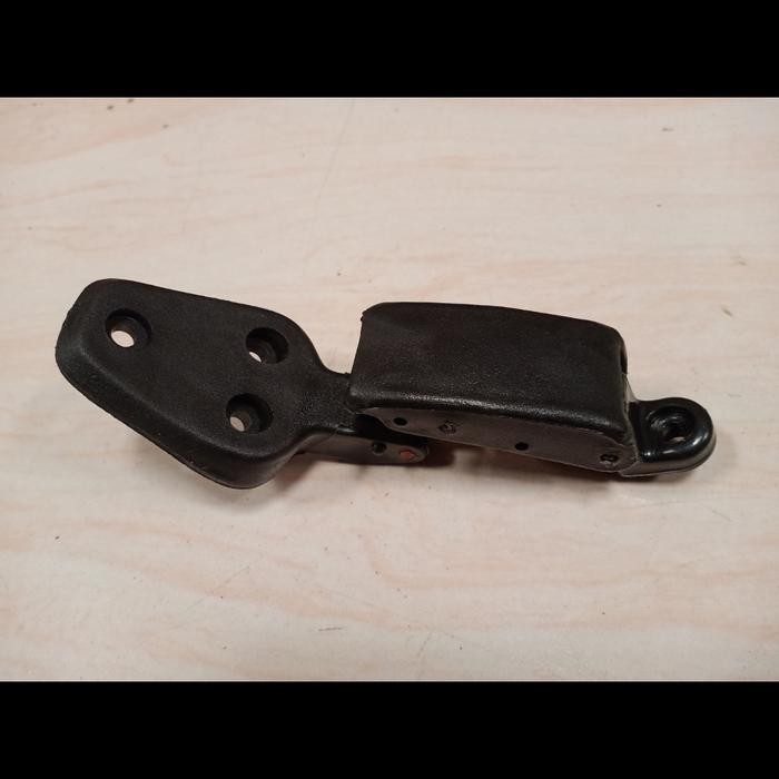 Part- Kunci kaca Isuzu panther