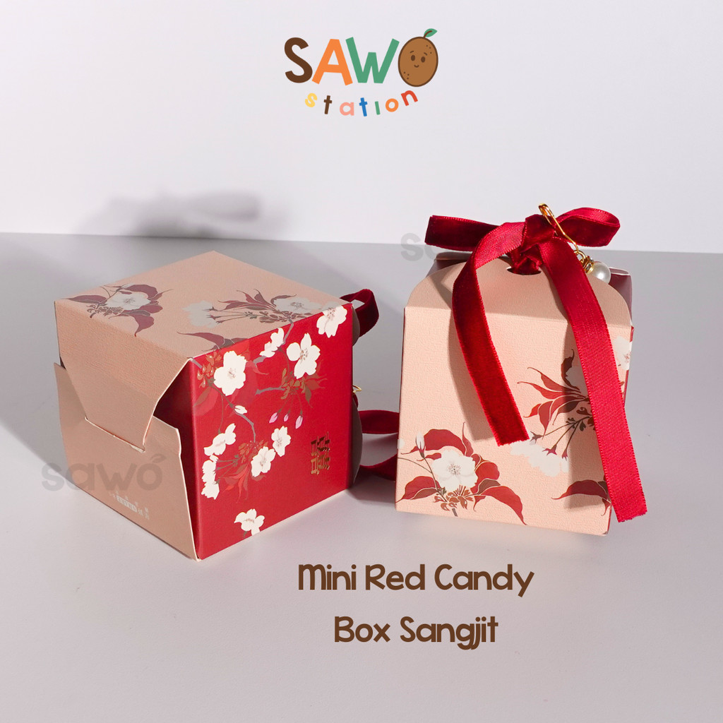 

Sangit Mini Red Candy Soft Box Dengan Gantungan Mutiara | Reusable Chinese Engagement Gift Box with Pearl Accessories Packaging Hadiah Kemasan Kotak Permen Bingkisan Kado Tunangan Seserahan