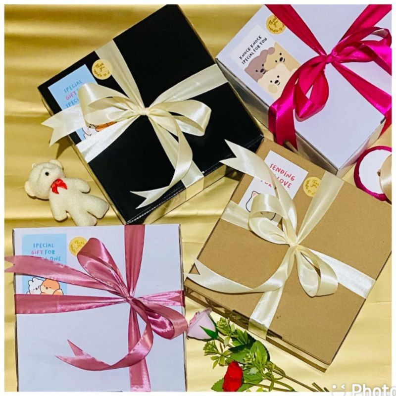 

TERLARIS Kado coklat premium | hampers coklat premium | gifts box premium ultah anniversary valentine