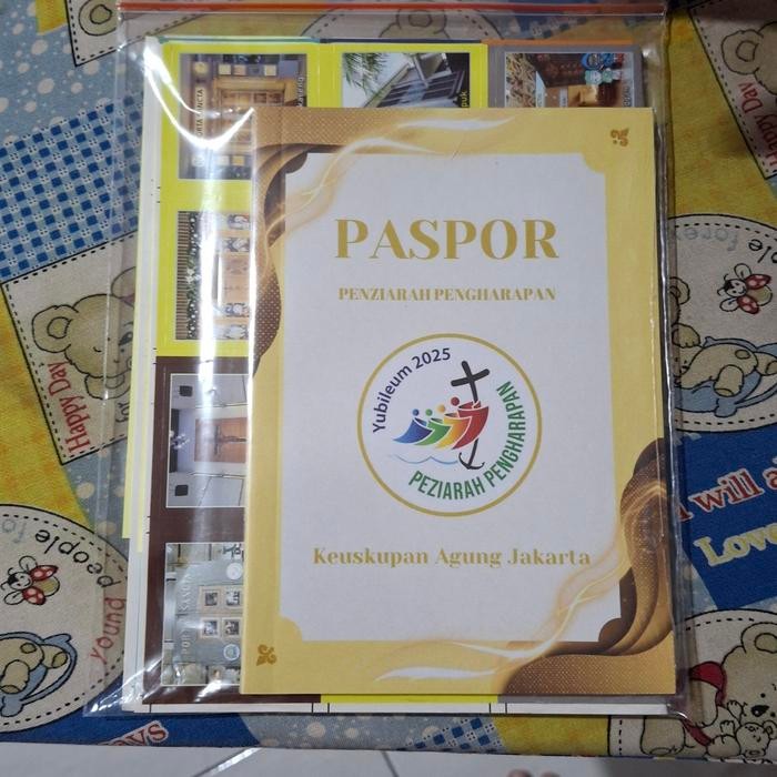 LUCE Buku Paspor Peziarah Pengharapan 2025 PORTA SANCTA Keuskupan agung jakarta