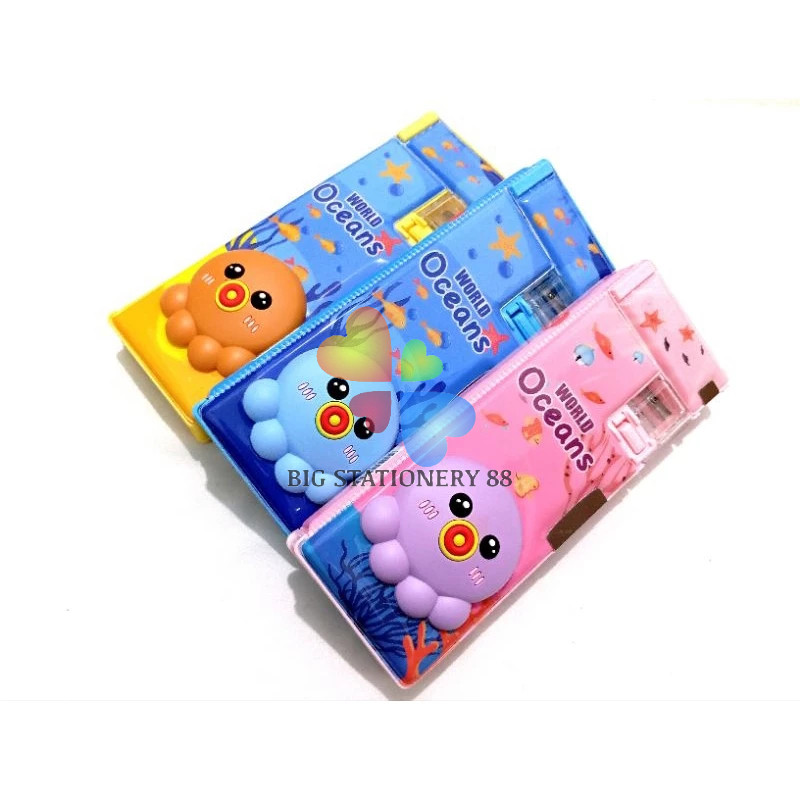 

KOTAK PENSIL/TEMPAT PENSIL MAGNET 2 PINTU TOMBOL OCEANS OCTOPUS TIMBUL XPM-551-29