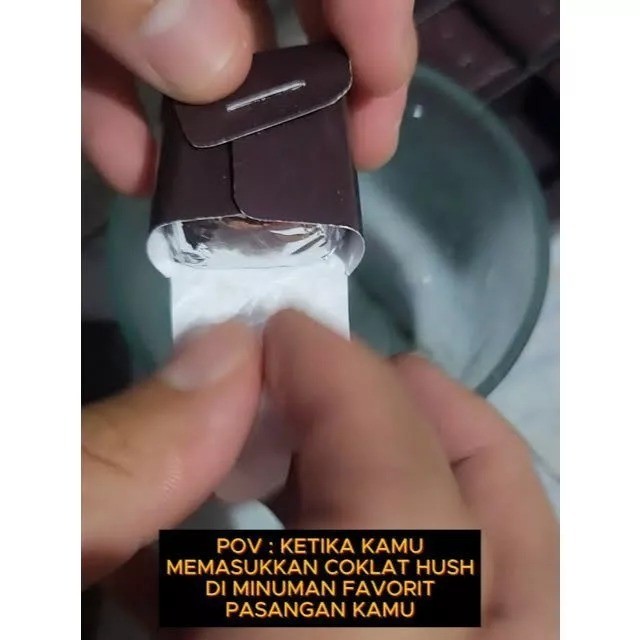 

QH Hush Chocolate 1 Box Dark Chocolate for Couple 32 Gram Viral Untuk Suami Istri Di Ranjang