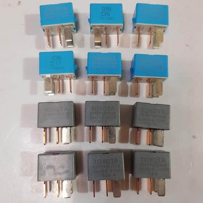 Relay Kecil / Relay Mini 12V 4 Pin / Universal 12V Kaki 4 Asli Toyota quality