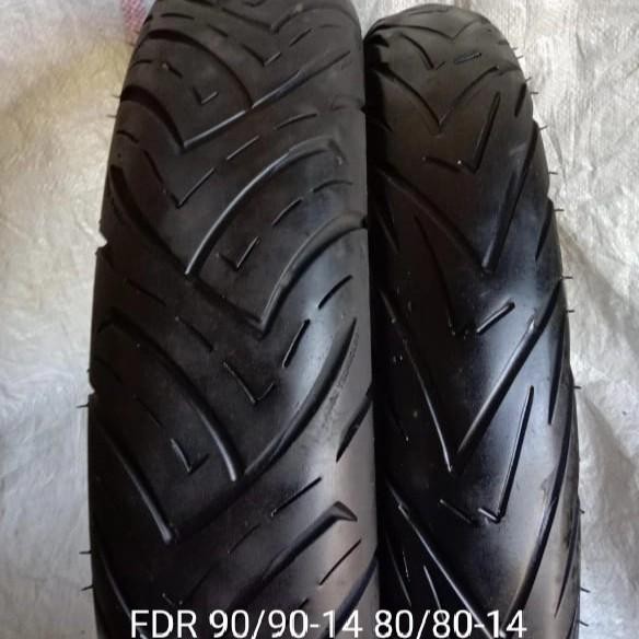 sepasang ban motor bekas batikan merk FDR ring 14