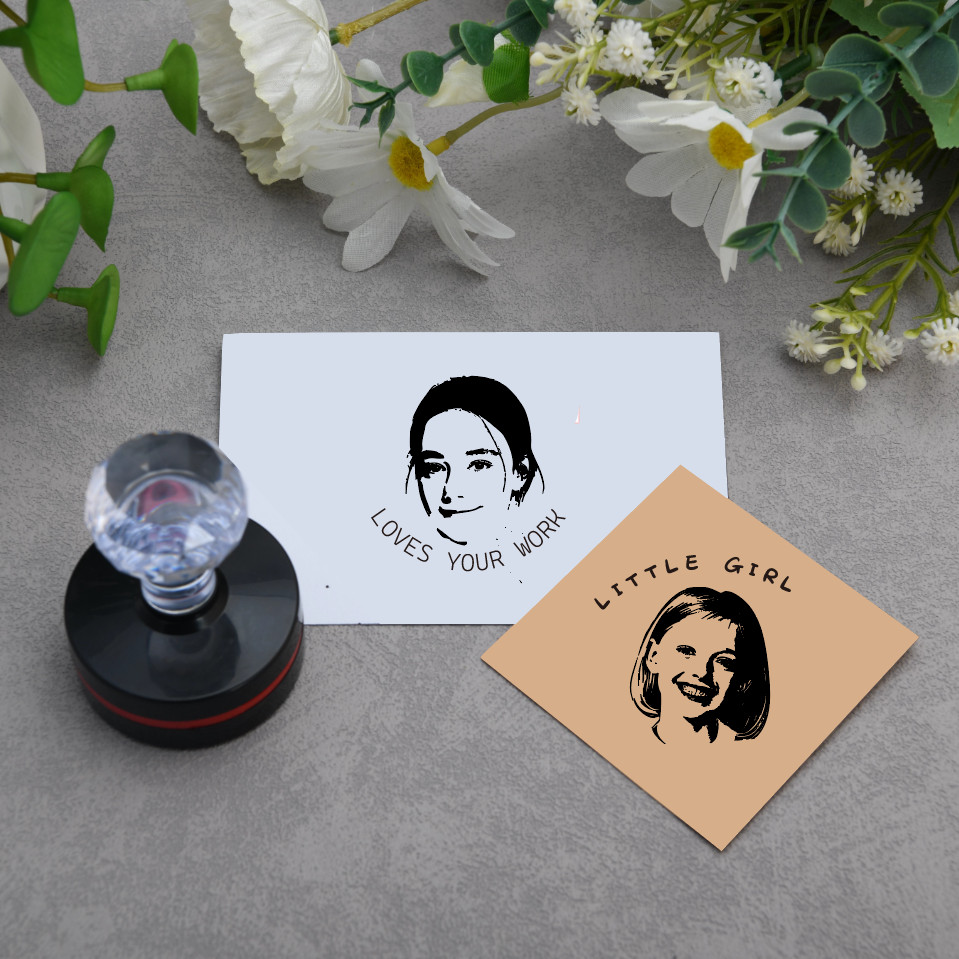 

Graduation Season Gift Custom stamp Personalized facial image engraving Real person photo to stamp Creative gift souvenir