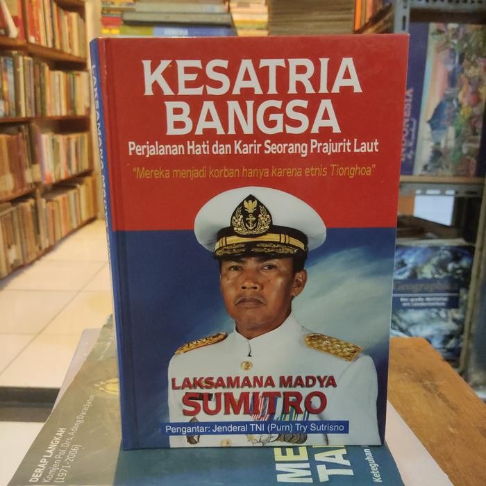 LAKSAMANA MADYA SUMITRO KESATRIA BANGSA