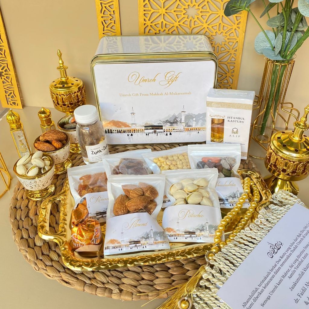 

SIGNATURE PARVEZ HAMPERS Eksklusif PREMIUM Terkasih Oleh Oleh Umroh Haji Eksklusif ALLISHA Islamic Gift Centre