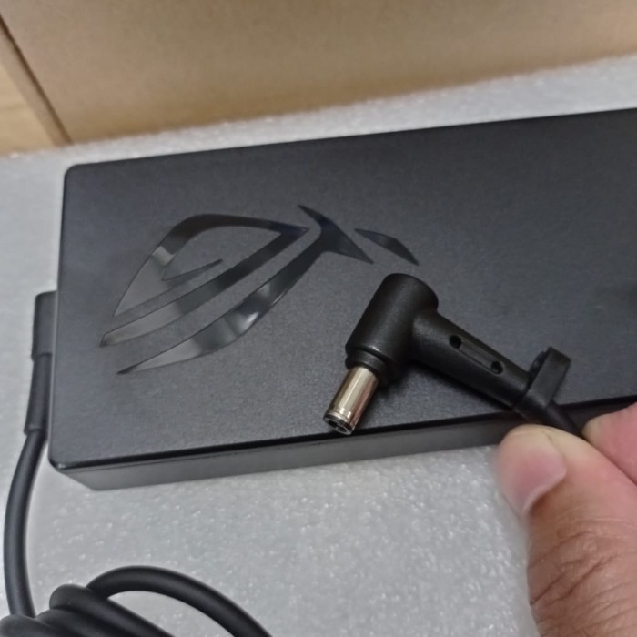 Asus laptop adaptor charger ROG Strix G512LI 20V-7.5A ROG  series