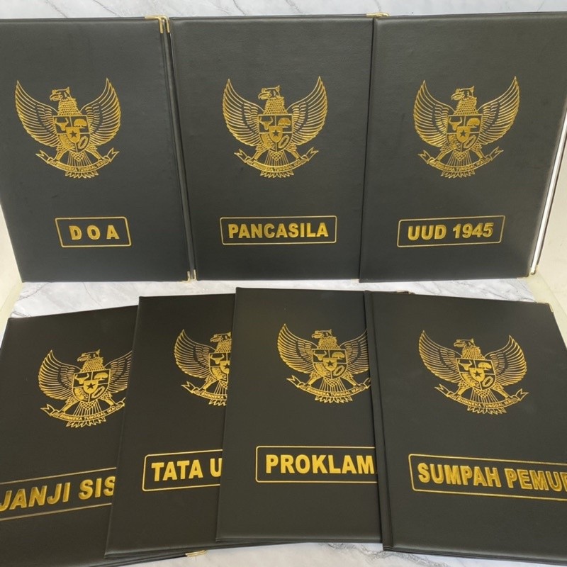 

MAP UPACARA SET ISI 7 / MAP UPACARA/ MAP SEKOLAH / PERLENGKAPAN SEKOLAH