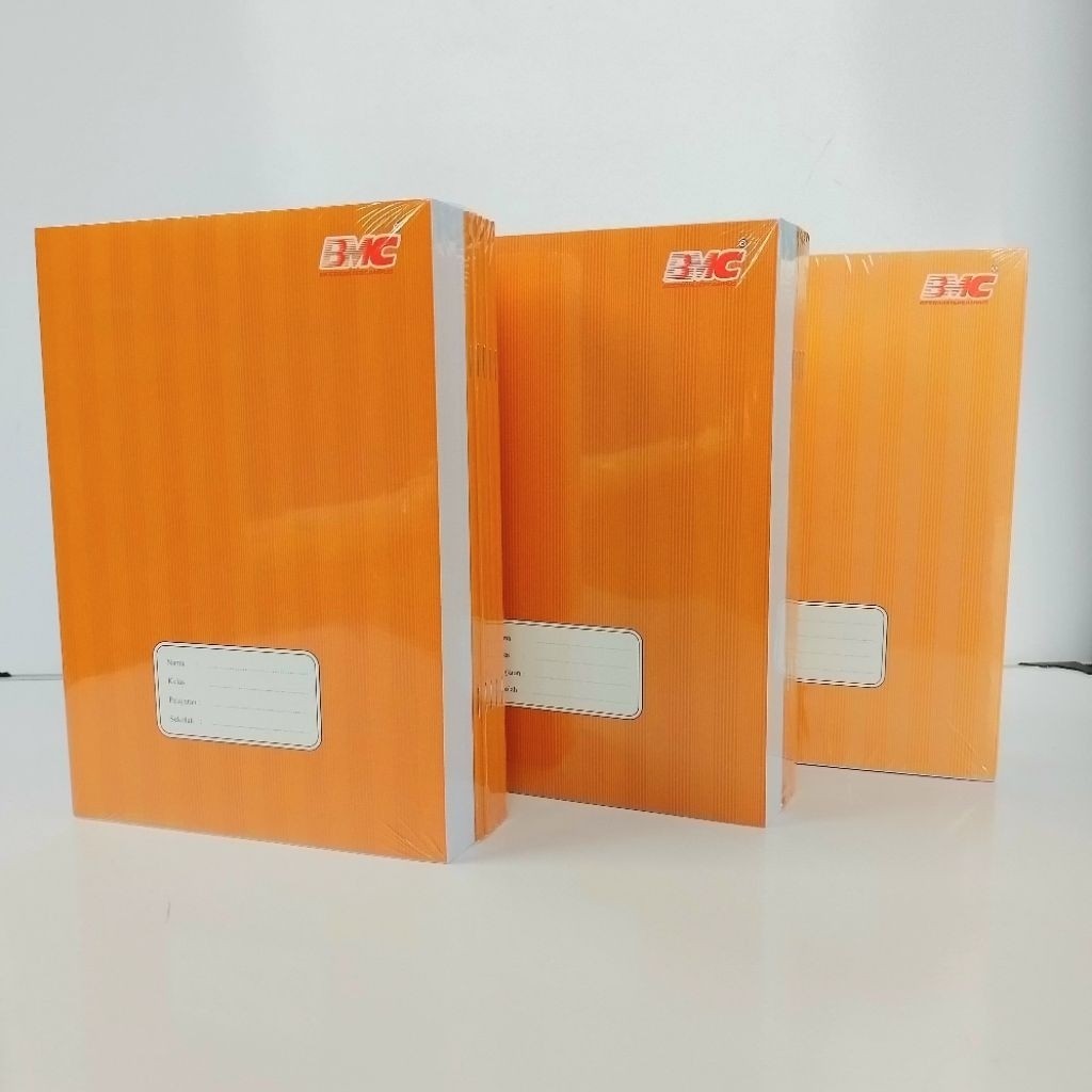 

Buku BMC Campus 50 Lembar Boxy Panjang Kraft Buku Tulis ( 1Pak/10Buku )