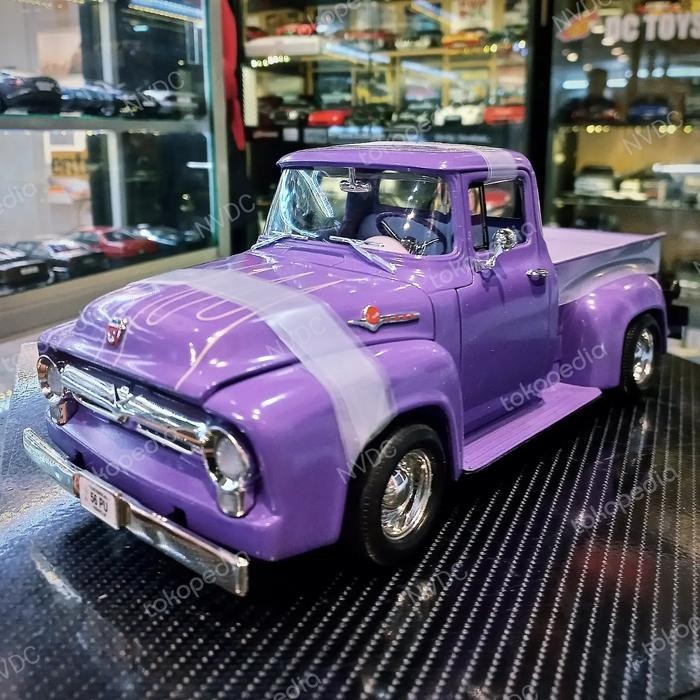 Diecast Ford Street Rod 1956 Purple  ERTL Collectibles Miniature