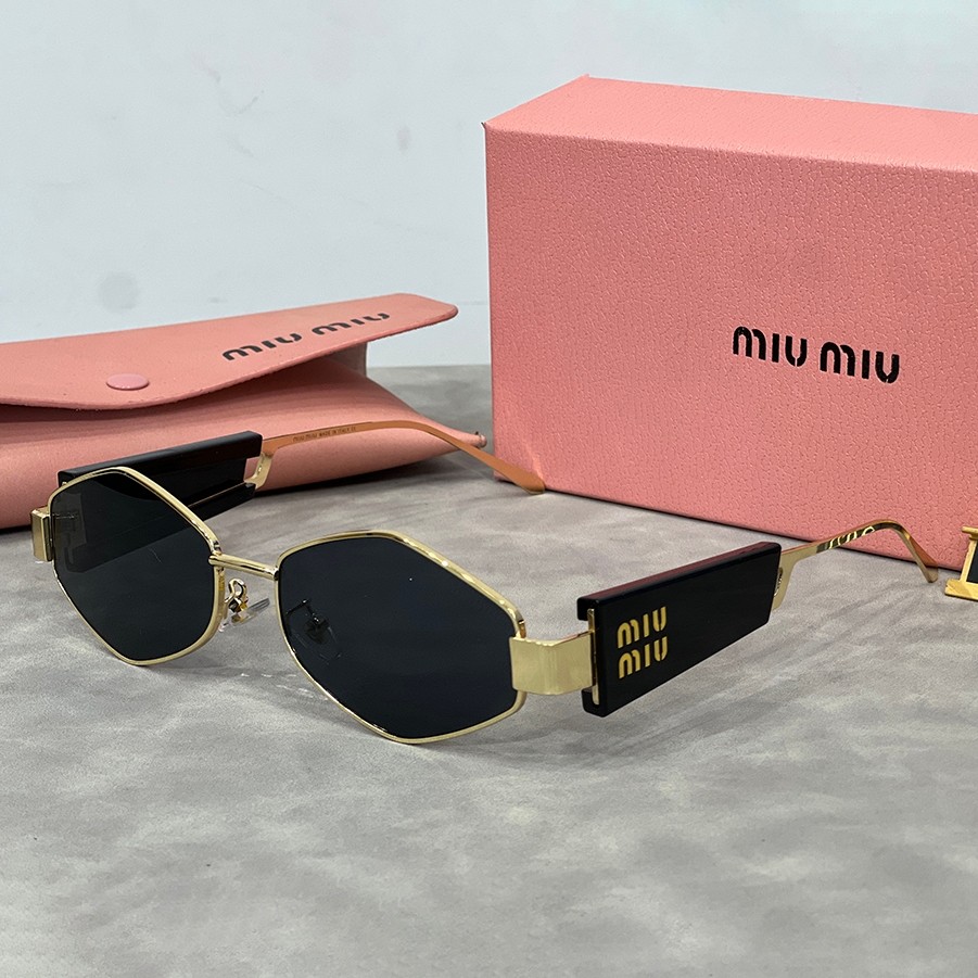 MIU Fashion Brand Kacamata Hitam Wanita Poligonal Fashion 2024 Kacamata Hitam Wanita Belah Ketupat M