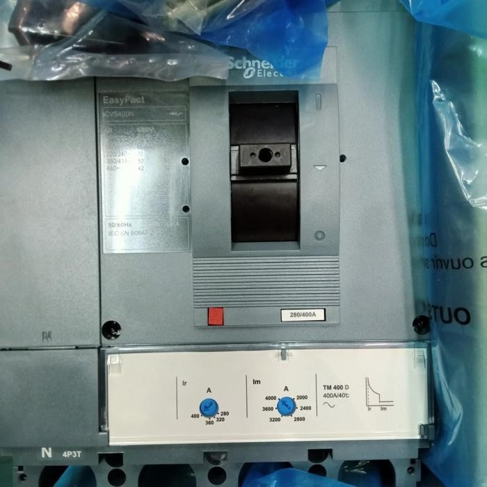SCHNEIDER MCCB CVS630N 4P 600A 600 A TM600D LV563309