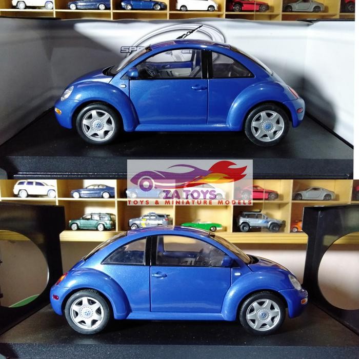 Maisto Volkswagen VW New Beetle Biru by Maisto Skala 18 ( Error Box )