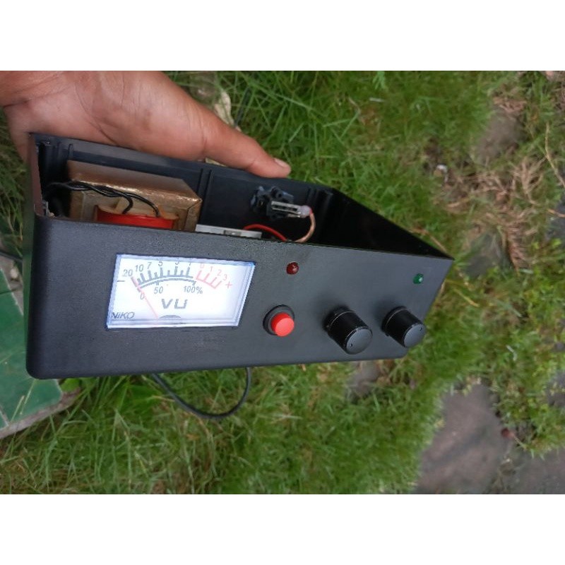 Radio Tuner fm vu display/ampliCO