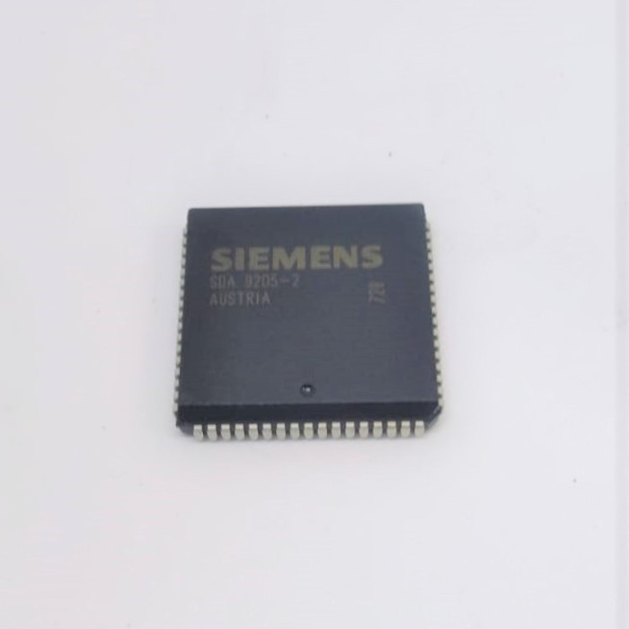 JM99 IC SDA9205-2 8-Bit Analog-to-Digital Converter Siemens