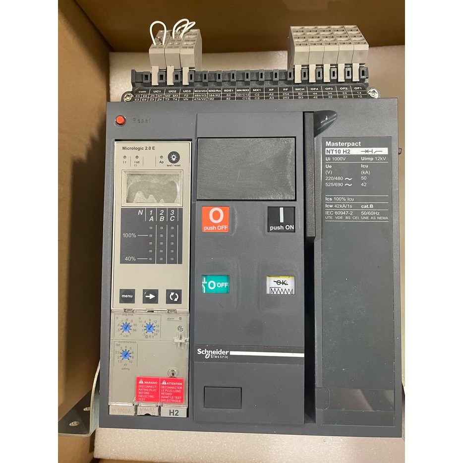 Schneider ACB NT10 H2 3P 1000A / ACB NT 1000A 3Pole NT10H2 Schneider