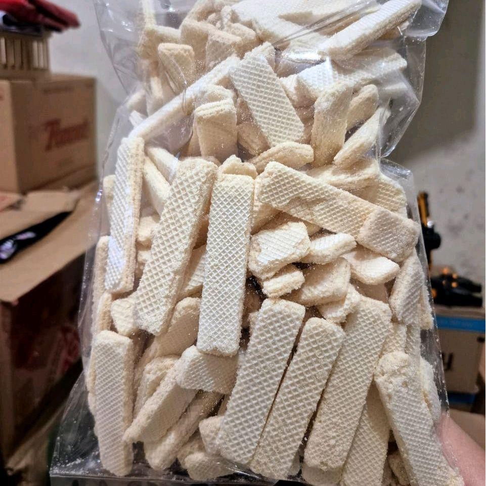 

WAFER TANGO/NABATI PATAHAN 500GR COOKIES SNACK MAKANAN CEMILAN BISKUIT MANIS