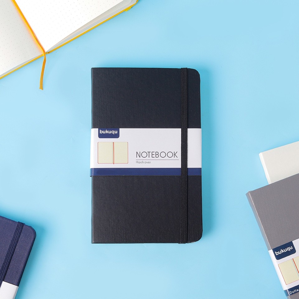 

Bukuqu Classic Notebook Hitam, Dotted, Hardcover Kulit Sintetis