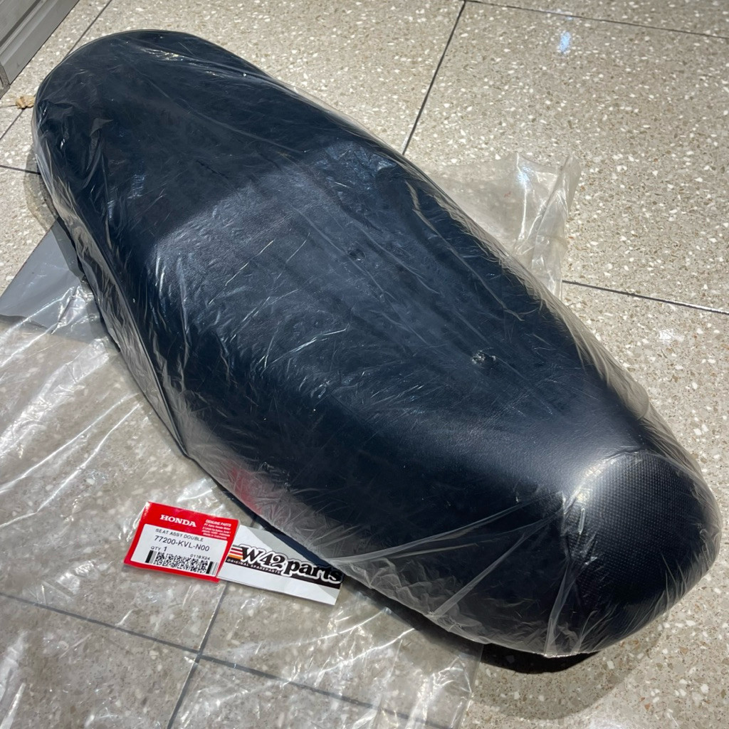 JOK SADEL KOMPIT ASSY SUPRA X 125 BATMAN OLD LAMA ORIGINAL AHM 77200 KVL N00