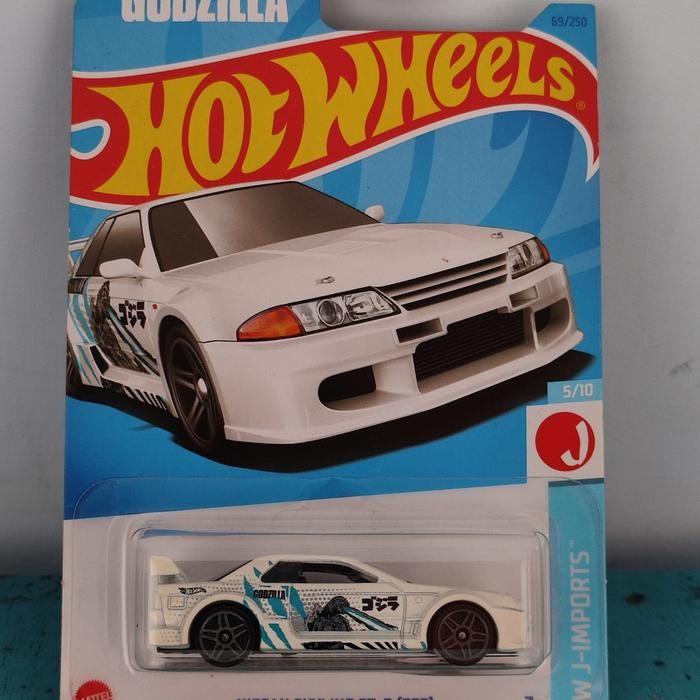 Diecast Hotwheels Nissan Skyline R32 Godzila Miniatur