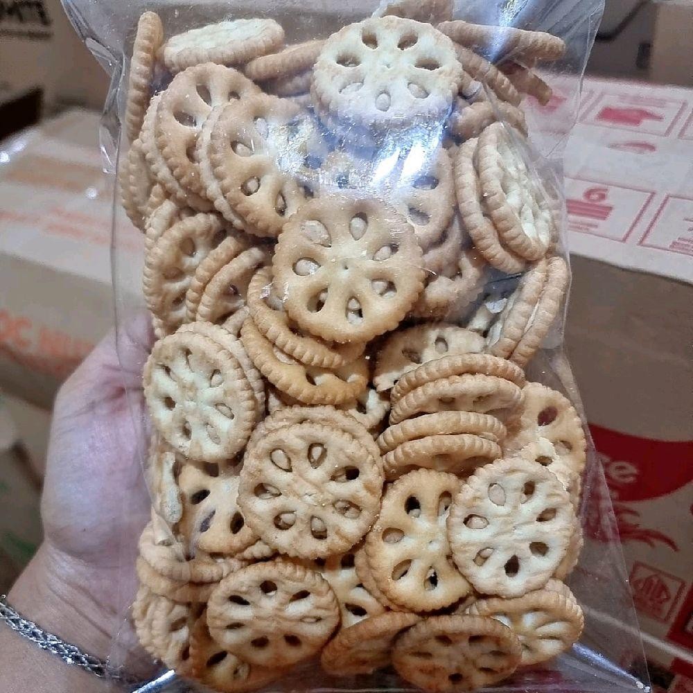 

BISKUIT KACANG 250GR COOKIES MAKANAN KILOAN KERING MANIS