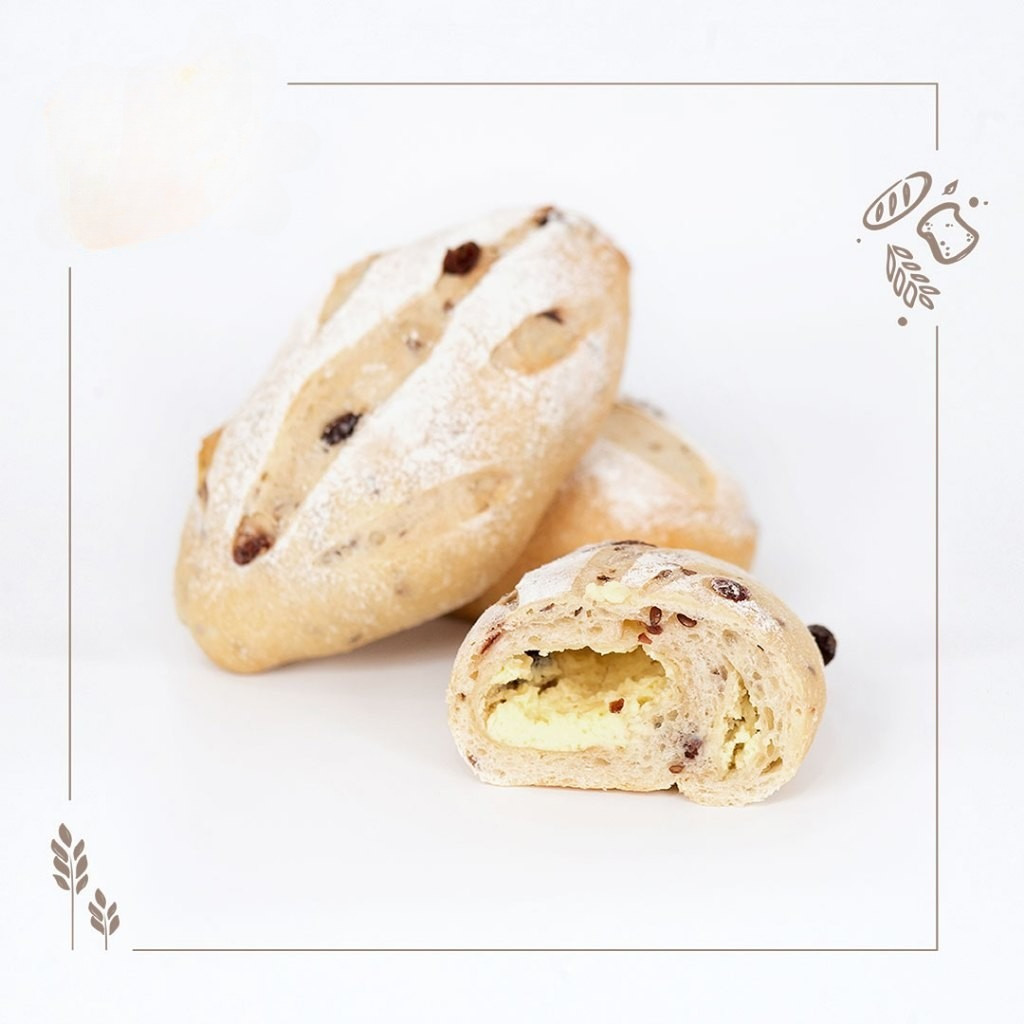 

Organik - Roti Sourdough Cranberry Empuk dengan Cream Cheese Grass-Fed