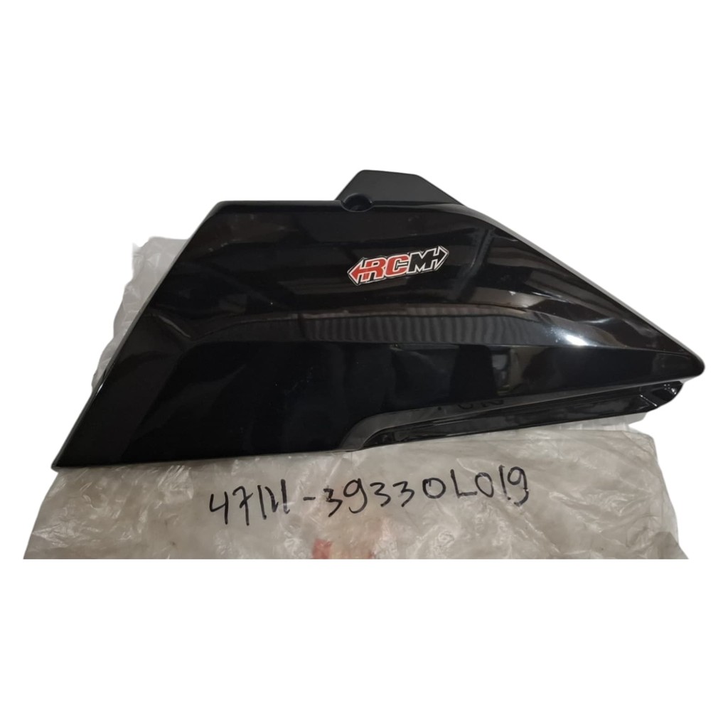 47111-39330L019 BODY BODI SIDE SAMPING COVER TUTUP BOK BOX AKI TEPONG KANAN HITAM TRS KATANA 118 125
