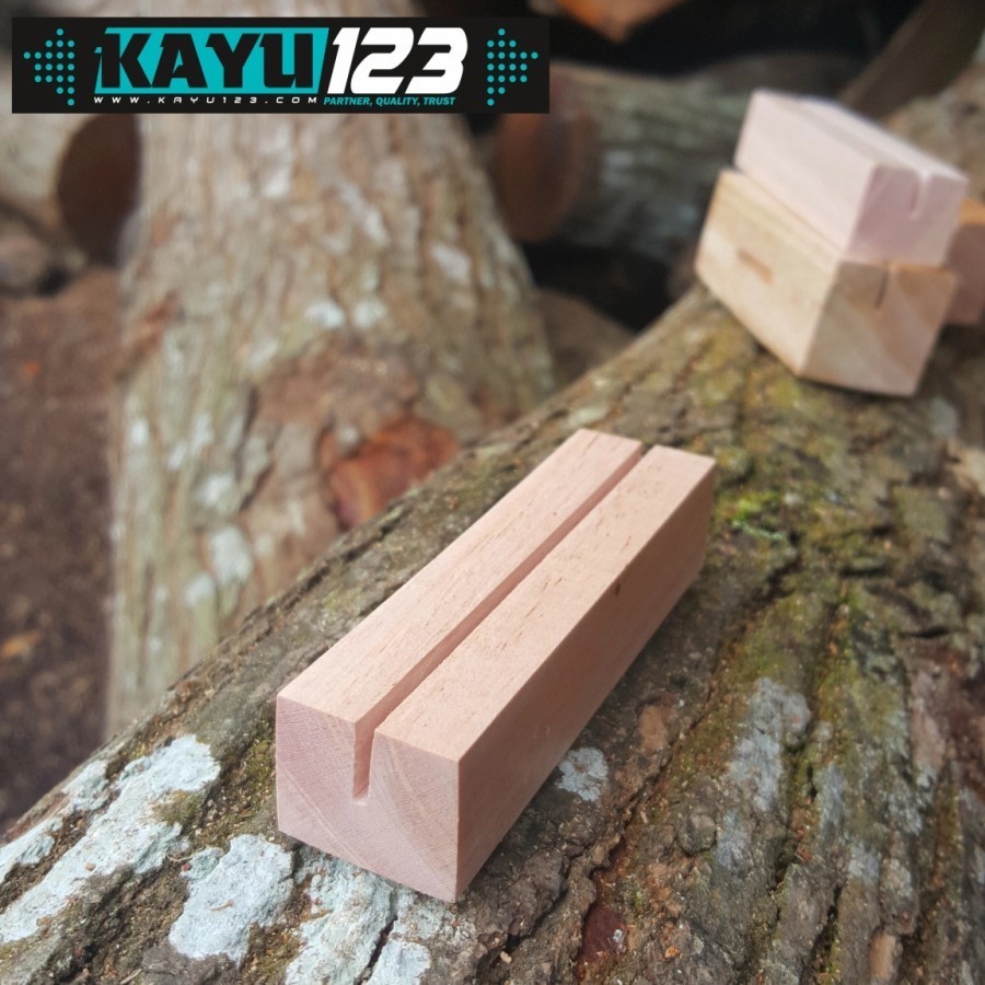 

Wooden Card Holder Ukuran 8x2x2 cm Tempat Penyimpanan Kartu (WCH-10)