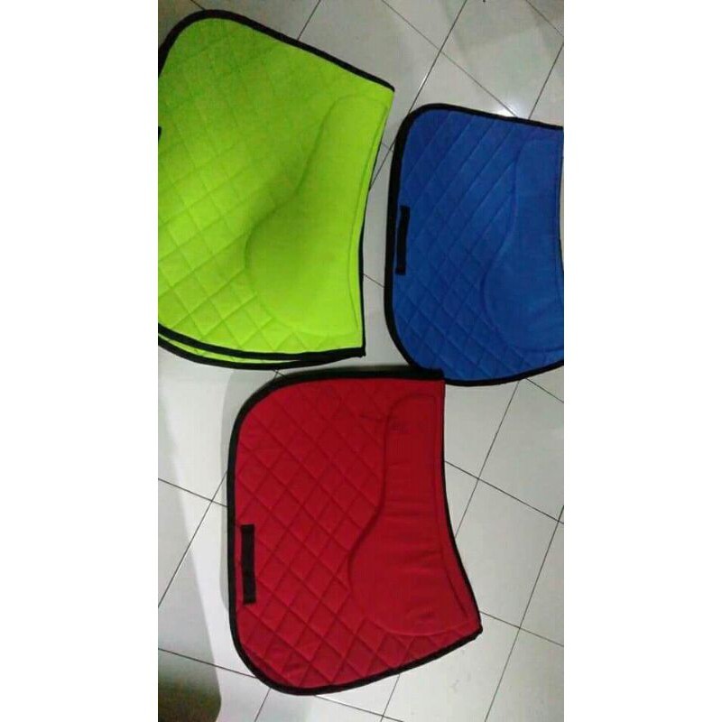 Alas pelana kuda /saddlepad ukuran besar