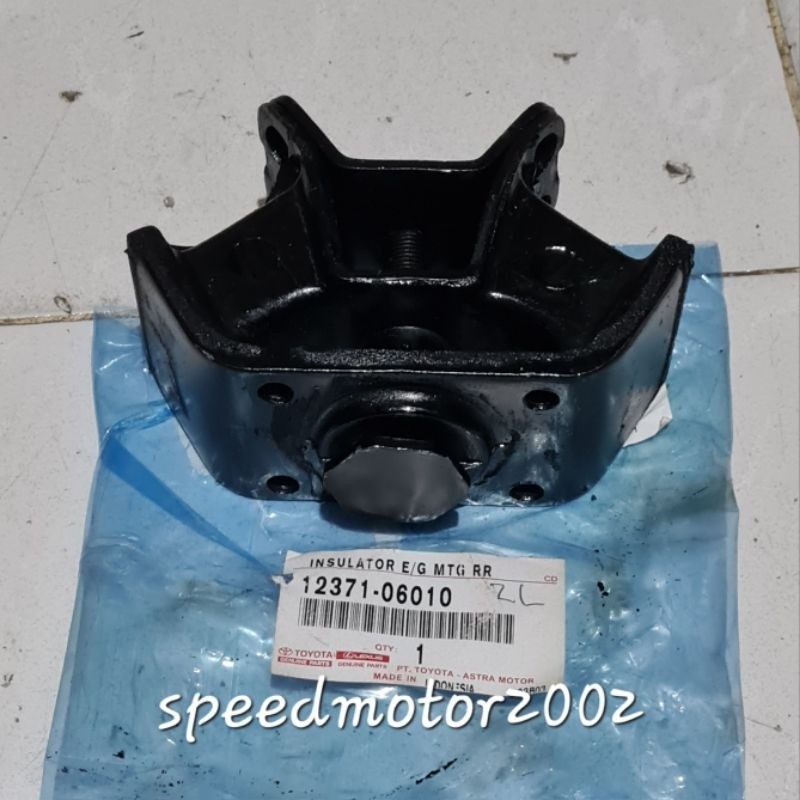 Dudukan vresneleng kijang diesel/2L. 12371-06010