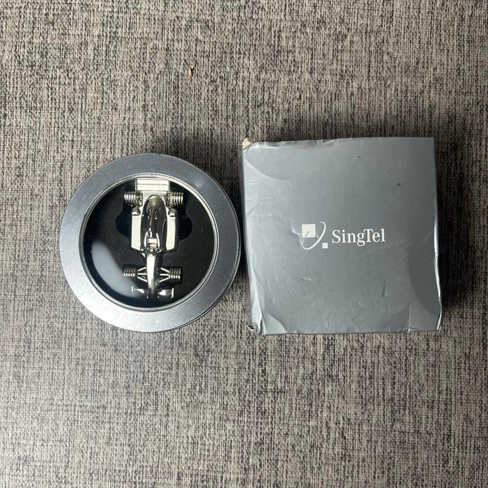 Miniatur Display Mobil Besi F1 Silver