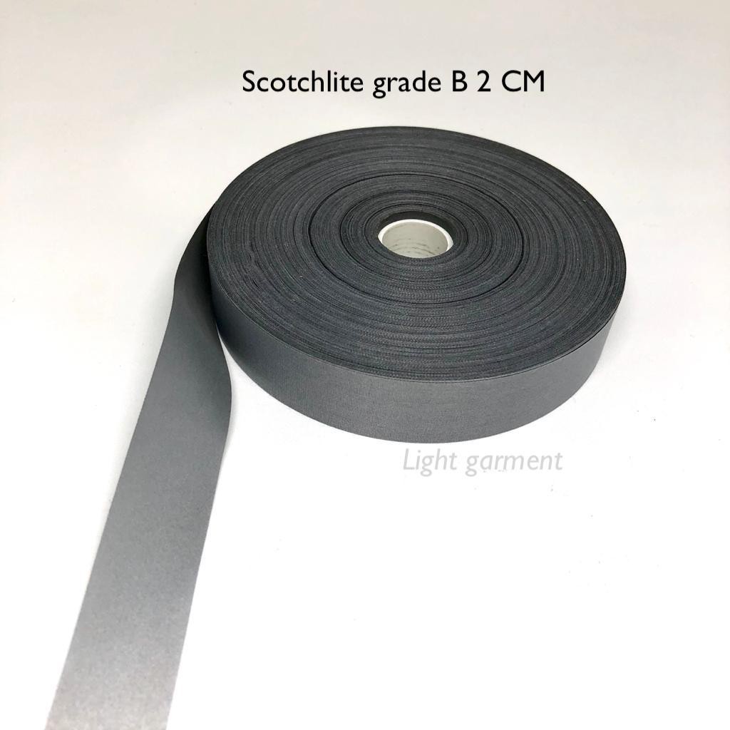 

Pita Scotchlite Skotlet Scotlight / Kain Parasut Pemantul Cahaya Jahit Grade B 2 cm Per Roll Baju Safety Wearpack