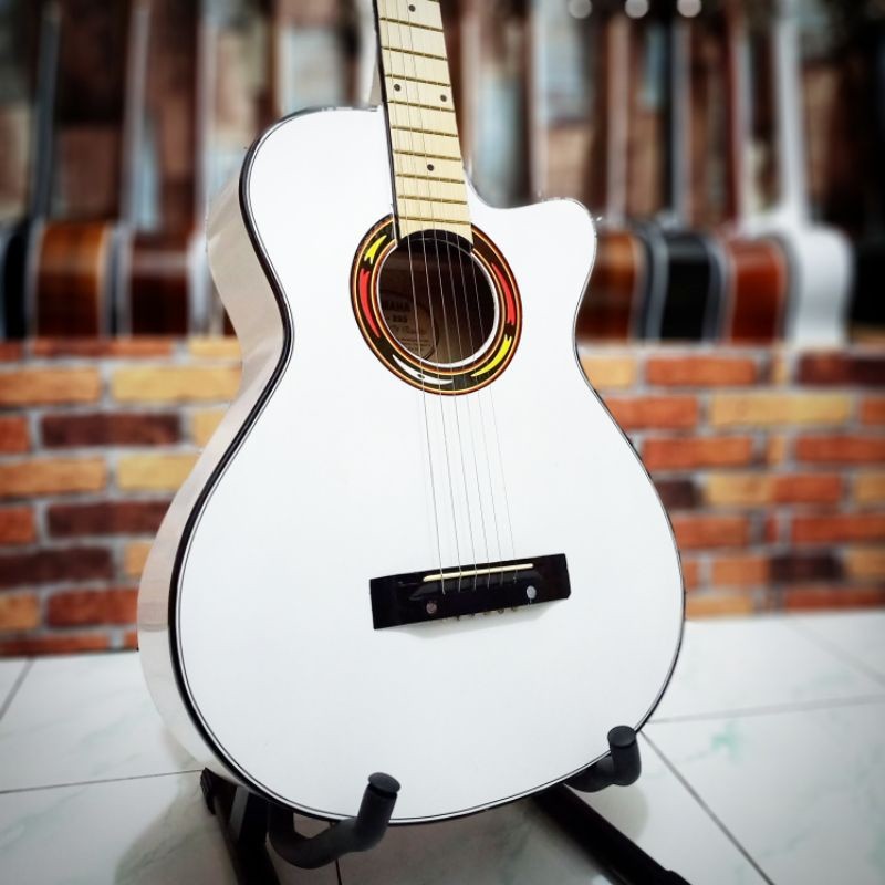 Gitar Akustik Pemula Berkualitas (Gratis Pik)