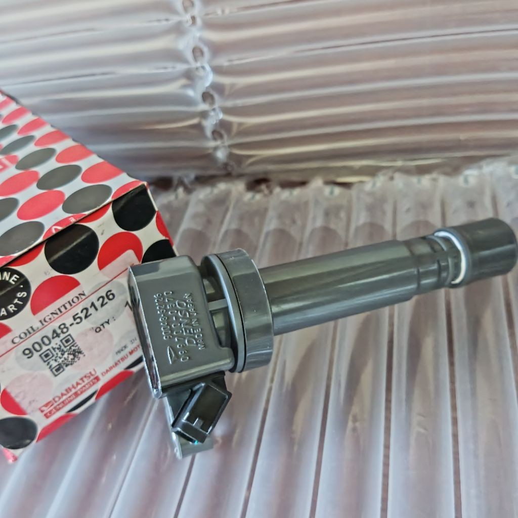 Ingition Coil/Koil Daihatsu Xenia 1.0/1000Cc 90048-52126 Original Denso SCM SUKU CADANG MOBIL