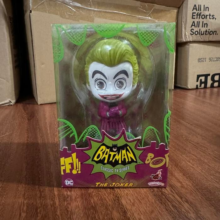 Hot Toys Cosbaby The Joker Batman Classic Tv Series